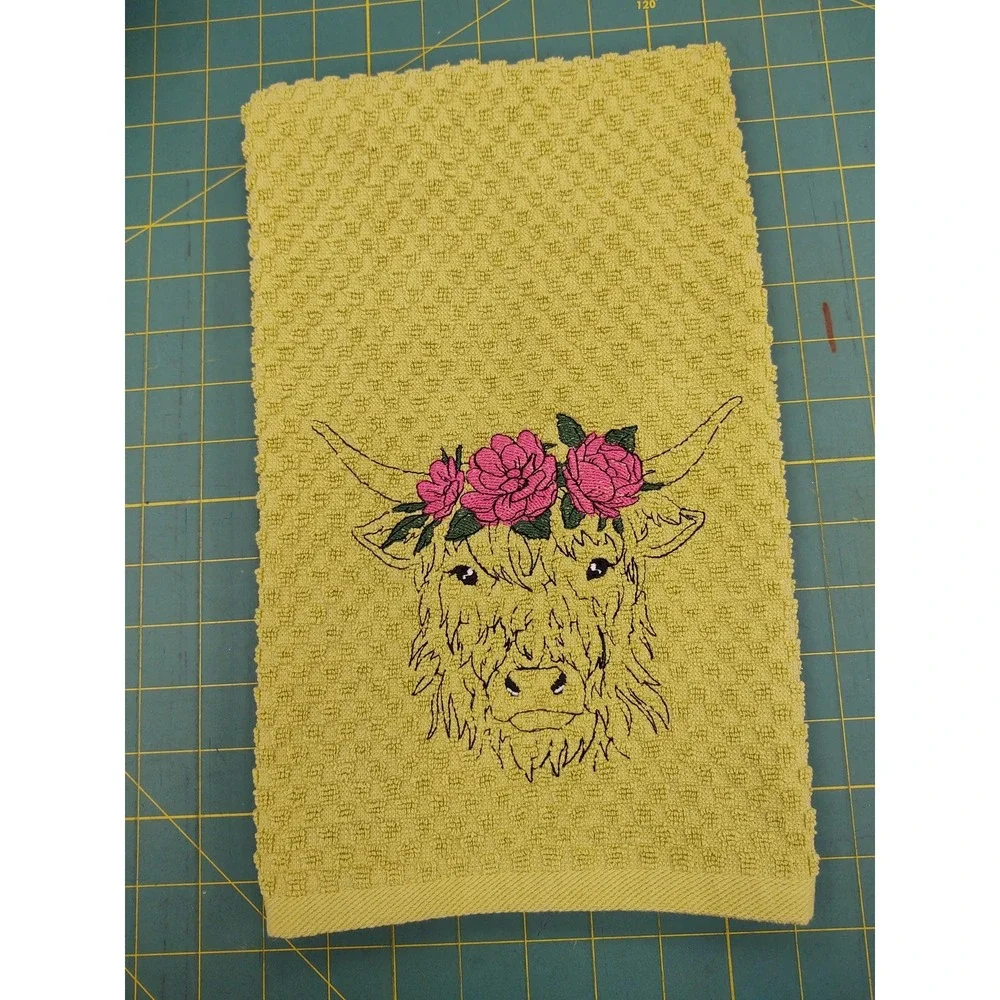 HIGHLAND COW With Three Rose Headband Kitchen Bath Hand Bar Towel Great Gift!